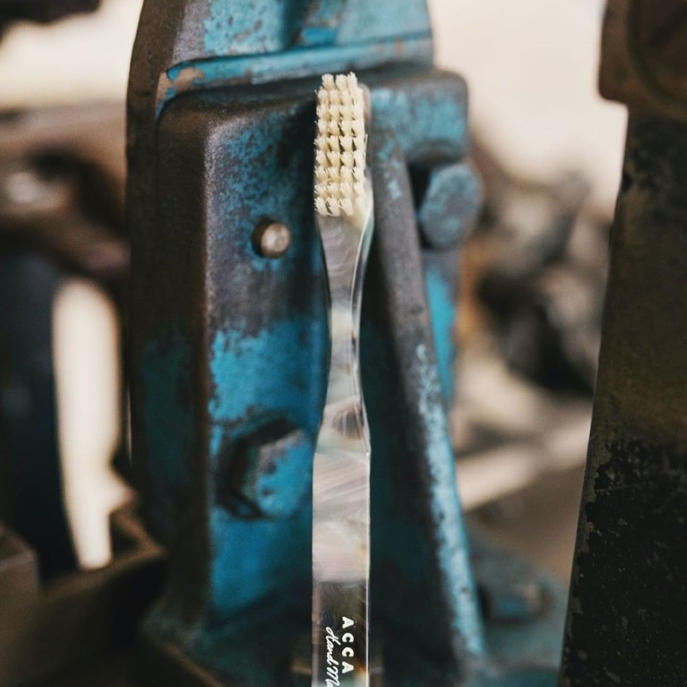 ACCA KAPPA Historical Black & White Toothbrush